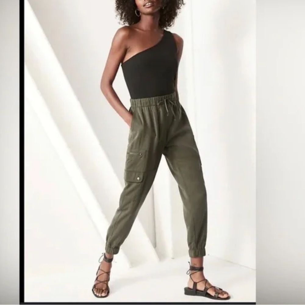 Banana Republic Tencel Cargo Jogger